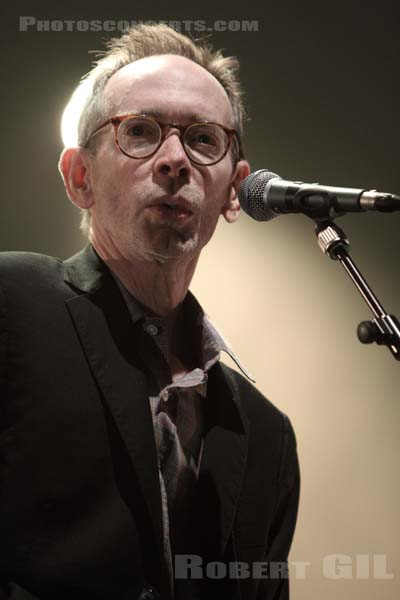 ARTO LINDSAY - 2010-06-01 - PARIS - Espace Charlie Parker - Grande Halle - 